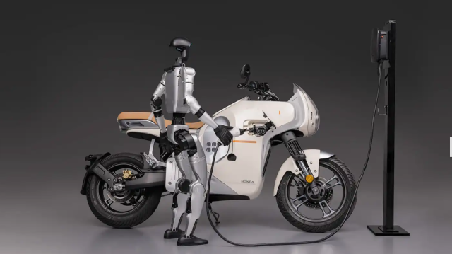 Honda EVO Tan binh xe dien dam chat cafe racer cua Honda da xuat hien - 6