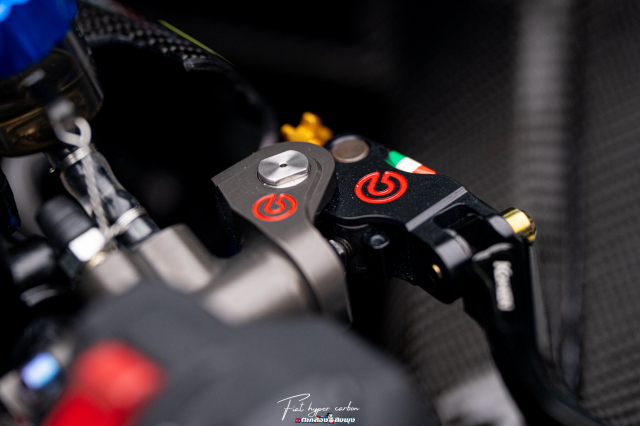 Honda Forza750 do sieu pham Carbon hoa khien moi anh nhin guc nga - 6