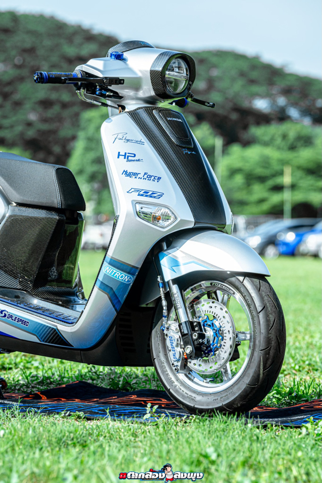 Honda Giorno choi lon voi phong cach Gao Bac - 4