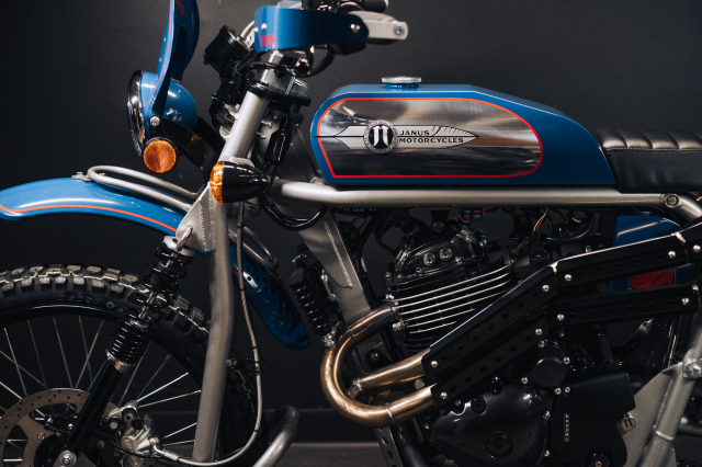 Janus Gryffin 450 Scrambler Khi hoai co va chat choi va cham bung no - 4