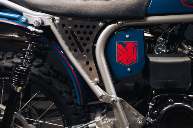 Janus Gryffin 450 Scrambler Khi hoai co va chat choi va cham bung no - 8