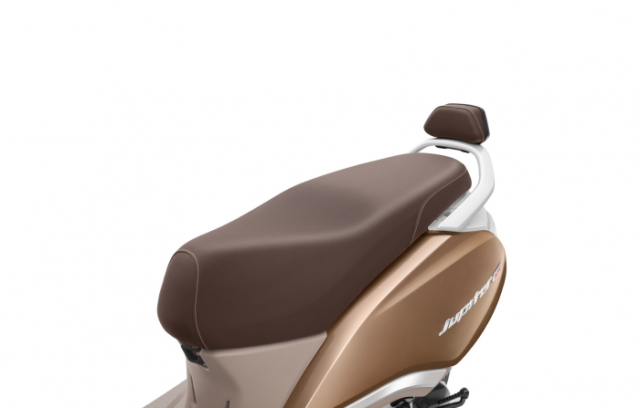 Jupiter 125 DT SXC 2025 trinh lang duoc nang cap ca giao dien va tinh nang gia chi gan 24 trieu VN - 7