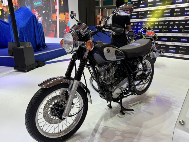 Kham pha chiec mo to co dien Yamaha SR400 Final Edition vua ra mat gia chi 1275 trieu dong - 4