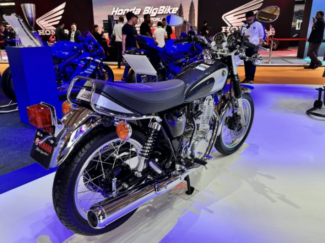 Kham pha chiec mo to co dien Yamaha SR400 Final Edition vua ra mat gia chi 1275 trieu dong - 5