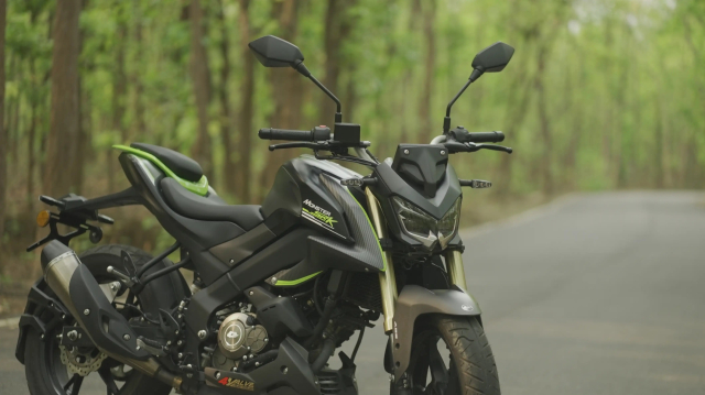 Kham pha mau xe con tay 180cc Tich hop nhieu cong nghe vuot troi gia ngang ngua Exciter 155