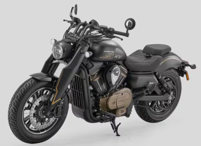 QJMotor tung mua xe moi SRK 700 bon xylanh va SRV 600 V2 so tu dong - 5