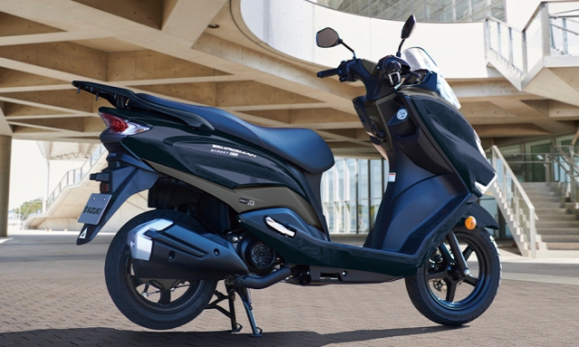 Ra mat Suzuki Burgman Street 125EX 2025 Bo sung them mau sac moi vua sang vua chat - 4