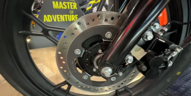 Suzuki GN125 ABS 2025 ra mat voi gia chi 41 trieu Dong Chien binh hoai co nay da co ABS xin so - 7