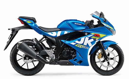 Suzuki GSXR125 2025 khoac len bo canh moi dam chat dua tren duong pho - 4