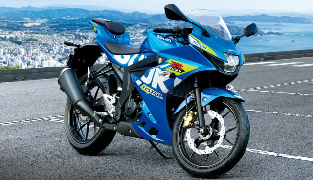 Suzuki GSXR125 2025 khoac len bo canh moi dam chat dua tren duong pho - 7