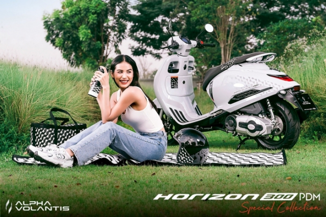 Thuong hieu xe may Thai Lan ra mat mau xe ga 300cc co gia ban ngang ngua Honda SH160i - 4