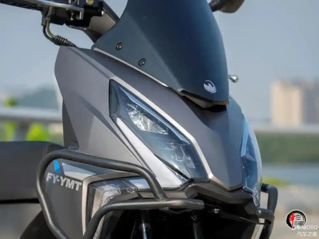 Toi tim ra doi thu cua Yamaha Lexi 155 Trang bi nhieu hon nhung gia chi hon 25 trieu Dong