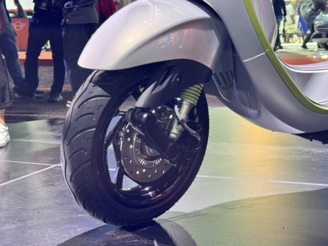 Vespa Sprint Tech 2025 ra mat o nuoc ban Gia ngang ngua nhung trang bi ngon hon xe o nuoc ta - 5