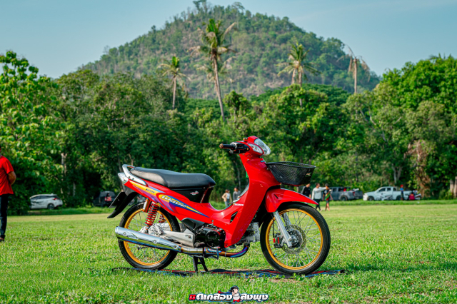 Wave 125 do lua Dep la chua du phai chat tung chi tiet