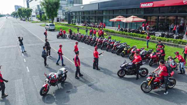 We Ride As One 2025 Hang tram biker Ducati hoi tu tai TPHCM