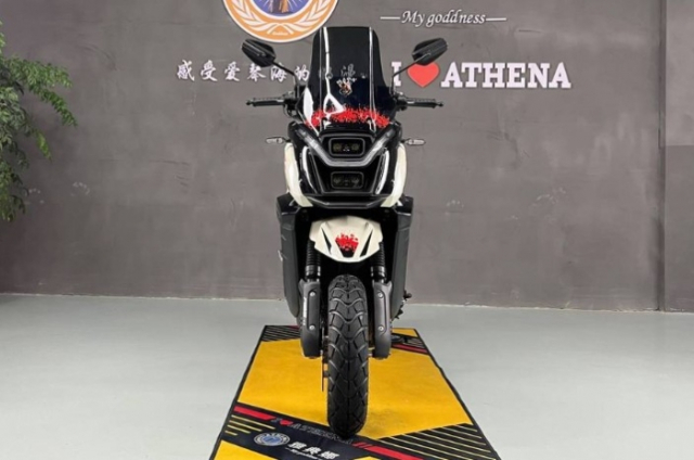 ADV150SR 2025 doi thu moi cua Honda ADV160 Nhieu trang bi hon nhung gia chi ngang Vision