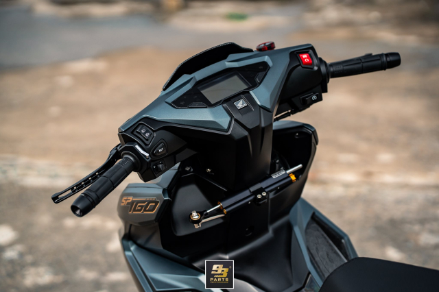 Air Blade 160 do cang det cung dan do choi xin so Nhin La Me - 10