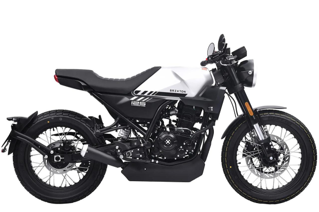 Brixton Crossfire 125 Tan binh Ao dam thach thuc cac ong lon Nhat ngay tren san nha - 10