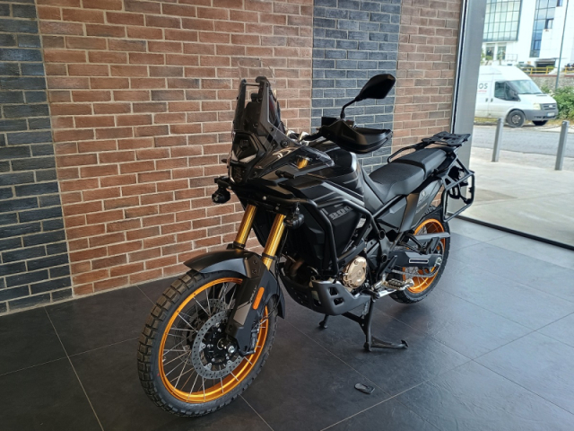 Chi tiet Voge DS800 Rally nguoi ban dong hanh dich thuc cho nhung ke me xe dich