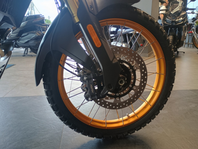 Chi tiet Voge DS800 Rally nguoi ban dong hanh dich thuc cho nhung ke me xe dich - 5