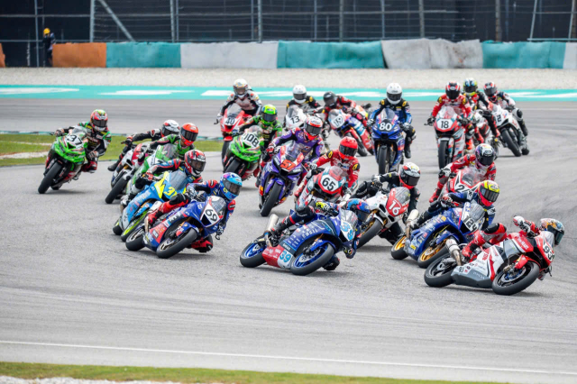 Doi dua Honda Racing Vietnam nhan tai tro tu FPT Corporation tai Giai dua xe Mo to chau A ARRC 2025 - 5
