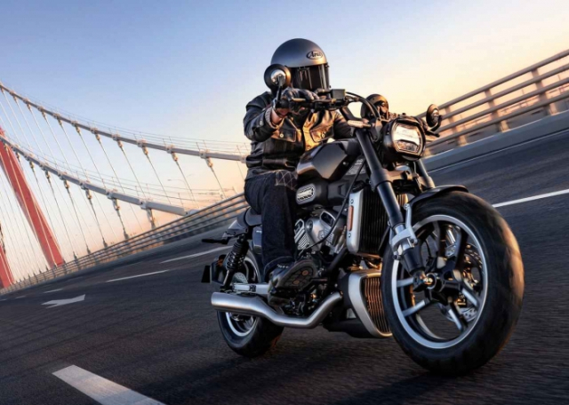 GV125X Roadster Chiec Cruiser VTwin 125cc voi gia ban ngang ngua SH160i co gi