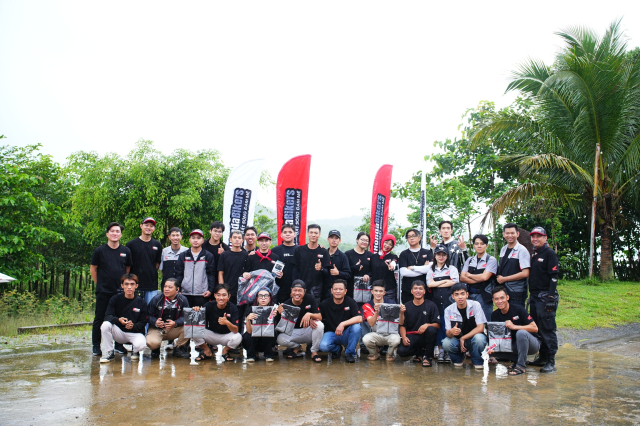 Hanh trinh 84 Honda Biker tiep tuc lan banh tu TPHCM den Ta Dung voi su tham gia cua gan 200 biker - 26