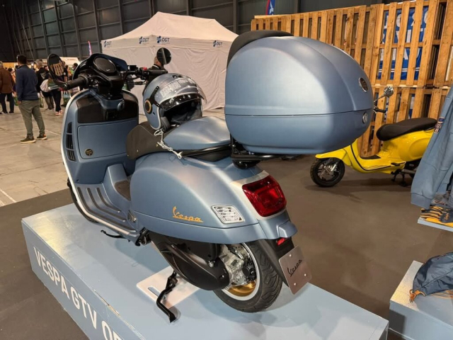 Hinh anh thuc te cua Vespa GTV 310 phien ban dac biet 2025 Officina 8 cuc ky dep - 4