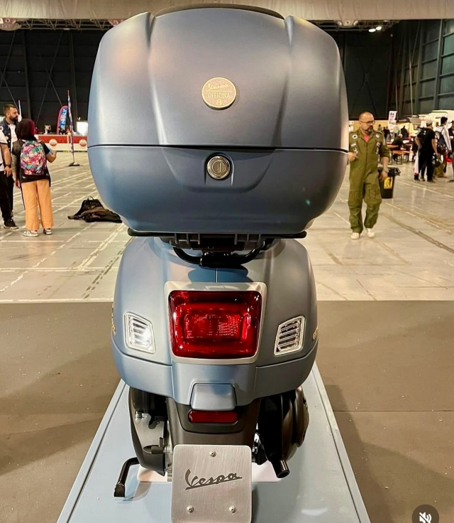 Hinh anh thuc te cua Vespa GTV 310 phien ban dac biet 2025 Officina 8 cuc ky dep - 12