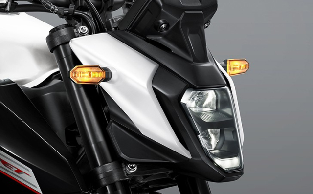 Honda Hornet 500 2025 ke thua di san nang tam trai nghiem - 4