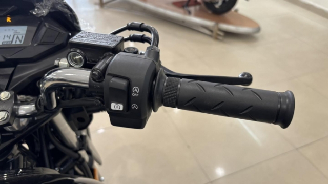 Honda Shine 125 2025 mau xe con tay vua ra mat voi gia chi khoang 23 trieu Dong - 6