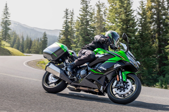 Kawasaki Ninja 1100SX va Versys 1100 Cap doi may bay mat dat danh cho anh em dam me touring - 4