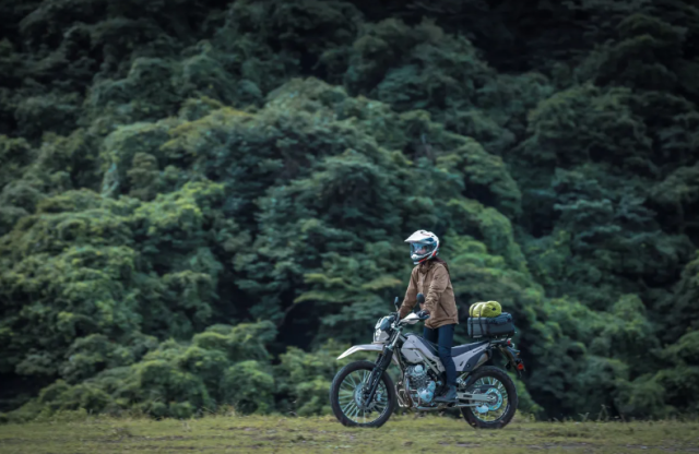 KLX230 Sherpa S va DF 2026 bo doi tan binh dang gia cho dan me xe da dung - 6