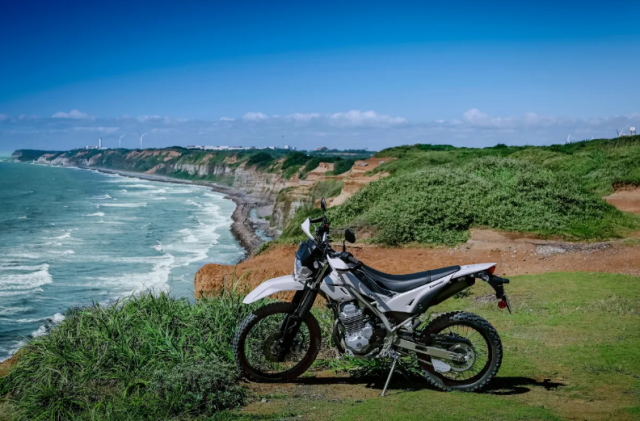 KLX230 Sherpa S va DF 2026 bo doi tan binh dang gia cho dan me xe da dung - 8
