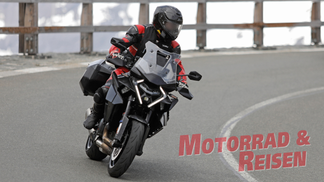 KTM 1390 Super Duke GT 2026 lo dien voi thiet ke moi thung xe cai tien va san sang ra mat - 5