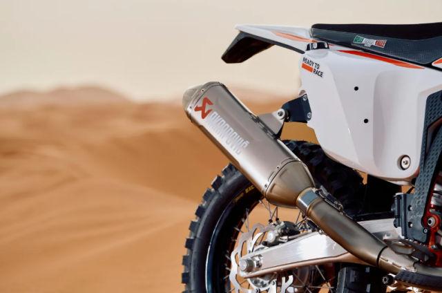 KTM 450 Rally Replica 2026 Chien Ma Sa Mac tro lai voi phien ban Sanders day cam xuc - 26