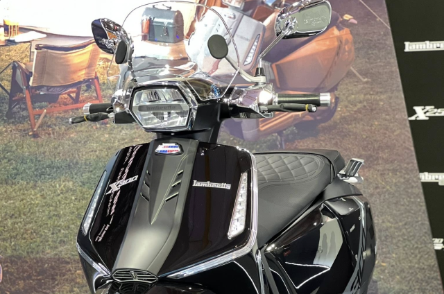 Lambretta X300 GT 2025 trinh lang Ke tam lang nguoi nua can voi Honda SH350i
