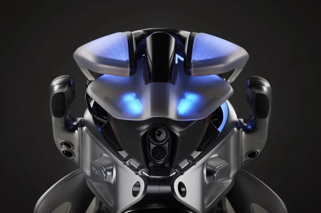 MOTOROiD2 Nguoi ban dong hanh cua tuong lai gianh giai thiet ke Red Dot 2025