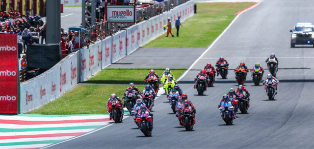 Nhung khoanh khac ron da ga tai GP Y khi cam xuc bung no tren duong dua Mugello Imola va Monza