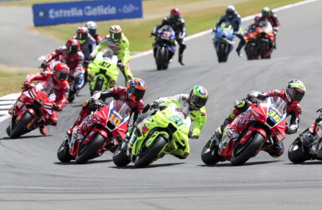 Phat ap suat lop trong luc dua lieu co phai la buoc di moi hop ly hon cho MotoGP