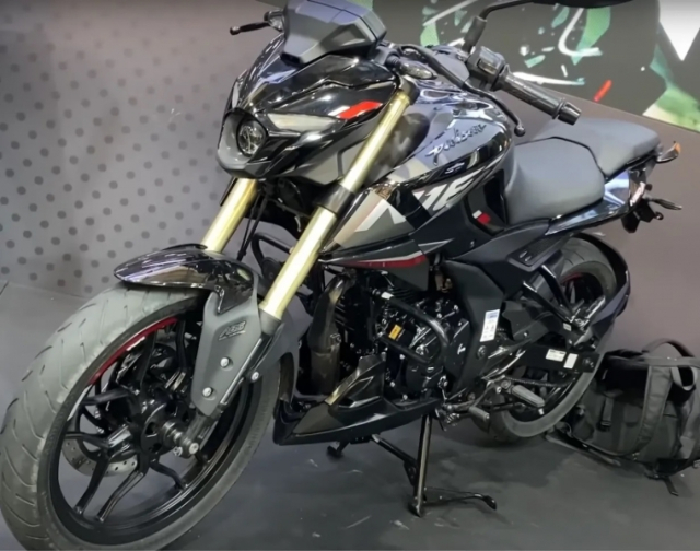 Pulsar N160 Pro doi thu cung cua cua Yamaha MT15 Gay sot cong dong ve cong nghe