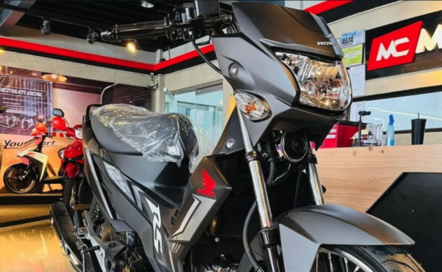 Qua bat ngo khi biet mau xe so Honda RS125 dang tren duong ve Viet Nam