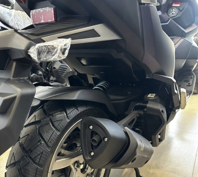 SYM Husky ADV 150 Special Edition 2025 trinh lang voi gia ban hon 60 trieu Dong - 7