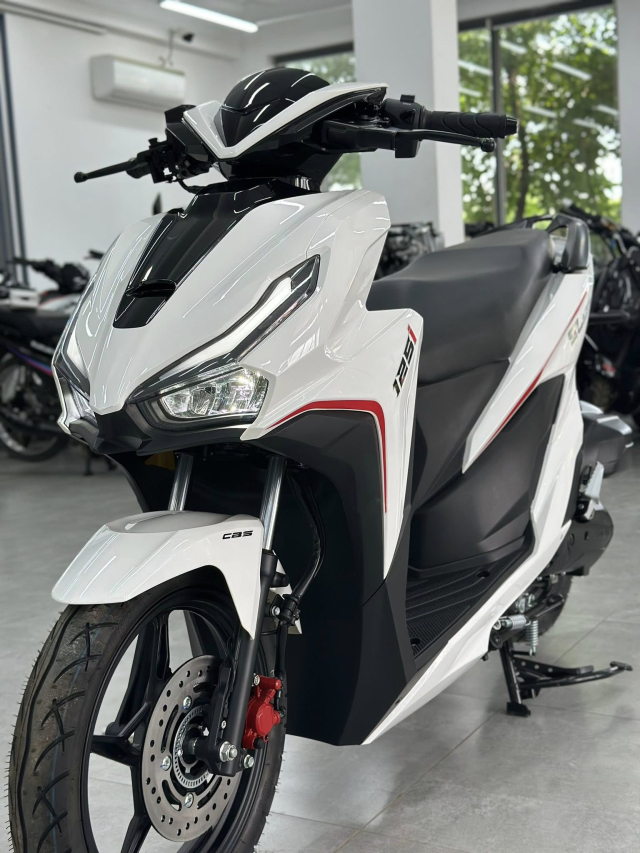 Thuc hu ve mau xe tay ga 125cc lam moi nguoi lam tuong la Vario 125 the he moi - 5