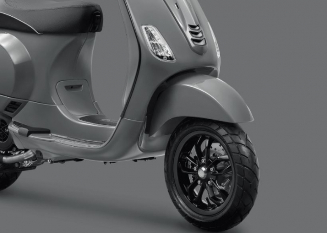 Vespa S150 2025 trinh lang voi gia ban quy doi re hon SH125i - 5