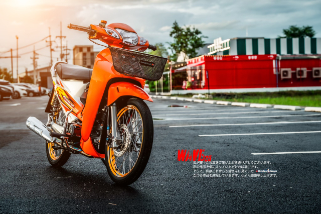 Wave 125 do tone cam bac Chien ma duong pho voi dan do choi hang hieu chat ngat - 4