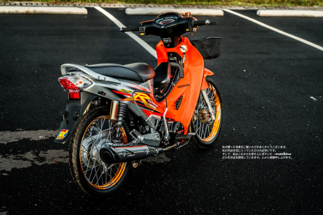 Wave 125 do tone cam bac Chien ma duong pho voi dan do choi hang hieu chat ngat - 33