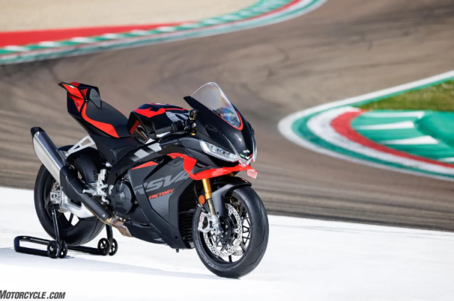 Aprilia RSV4 Factory 1100 2026 dinh cao suc manh va su tinh te tren hai banh xe