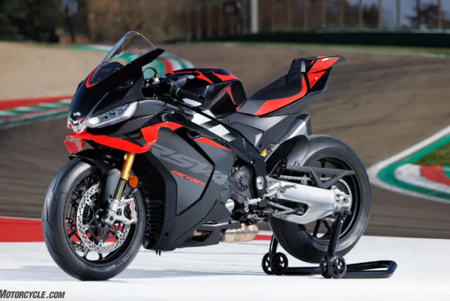 Aprilia RSV4 Factory 1100 2026 dinh cao suc manh va su tinh te tren hai banh xe - 4