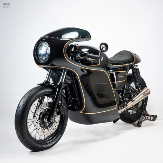 Bonneville do Cafe Racer Khi linh hon co dien gap chat choi duong pho